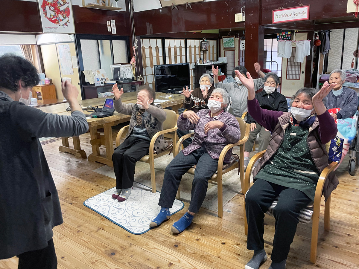 写真：介護予報体操-1