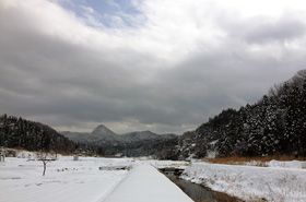 写真：2月の尖山